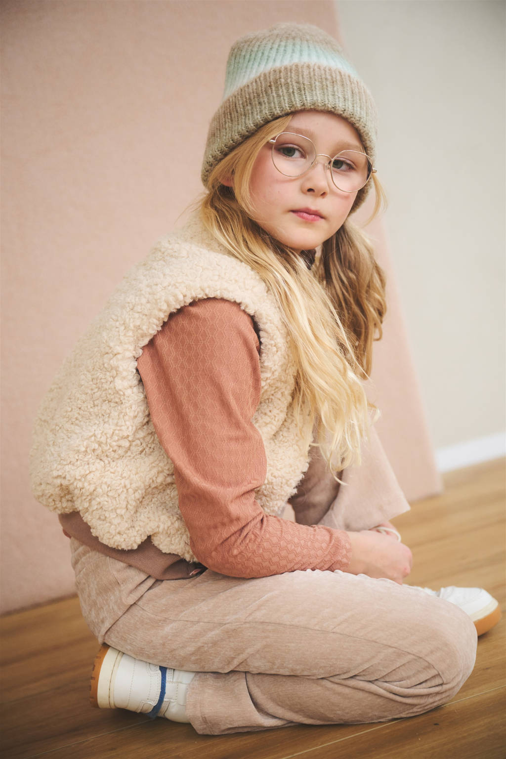 NONO reversible teddy bodywarmer Kenna ecru/lichtbruin