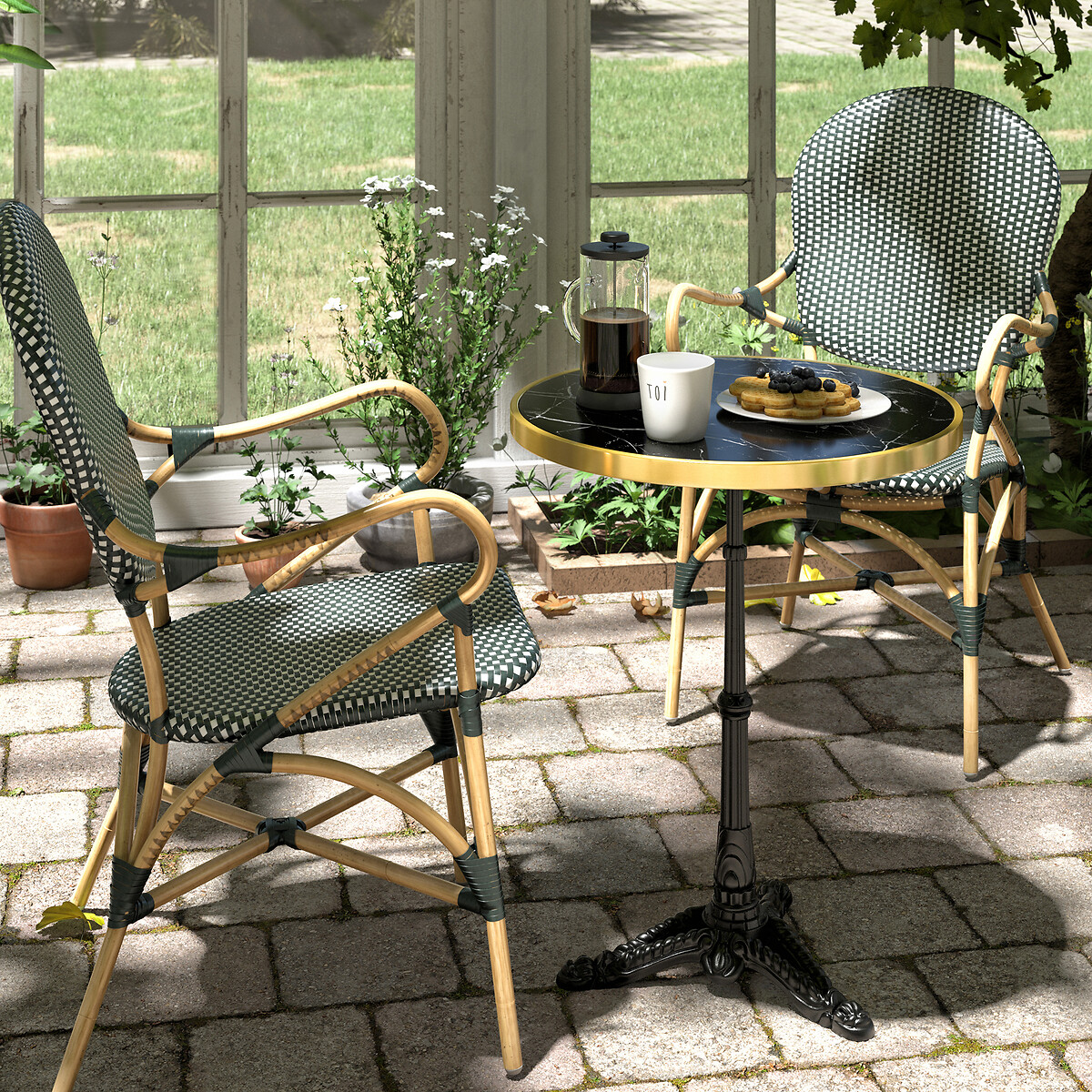 LA REDOUTE INTERIEURS<br>Mesa de jardim em ferro fundido e mármore, Redville