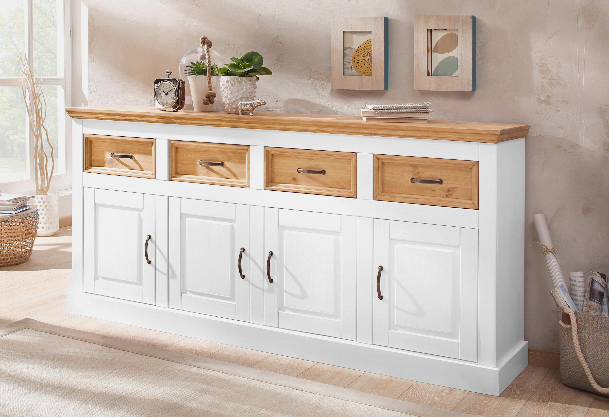 Sideboard