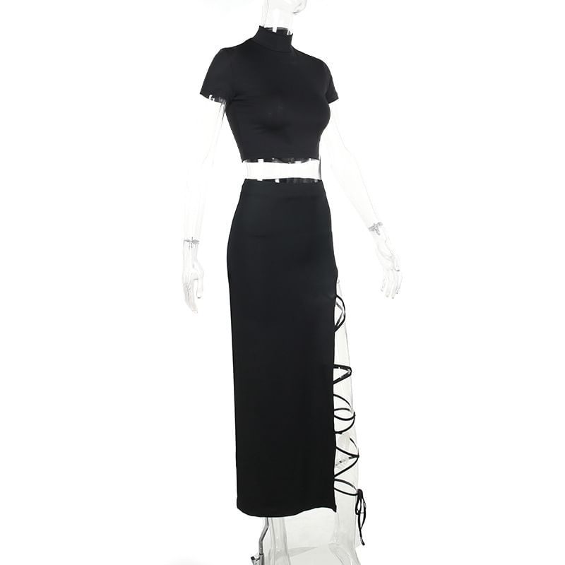 Femme Cradle - Set: Korte mouwen, mockneck, effen crop top + middelhoge effen veterrok met split