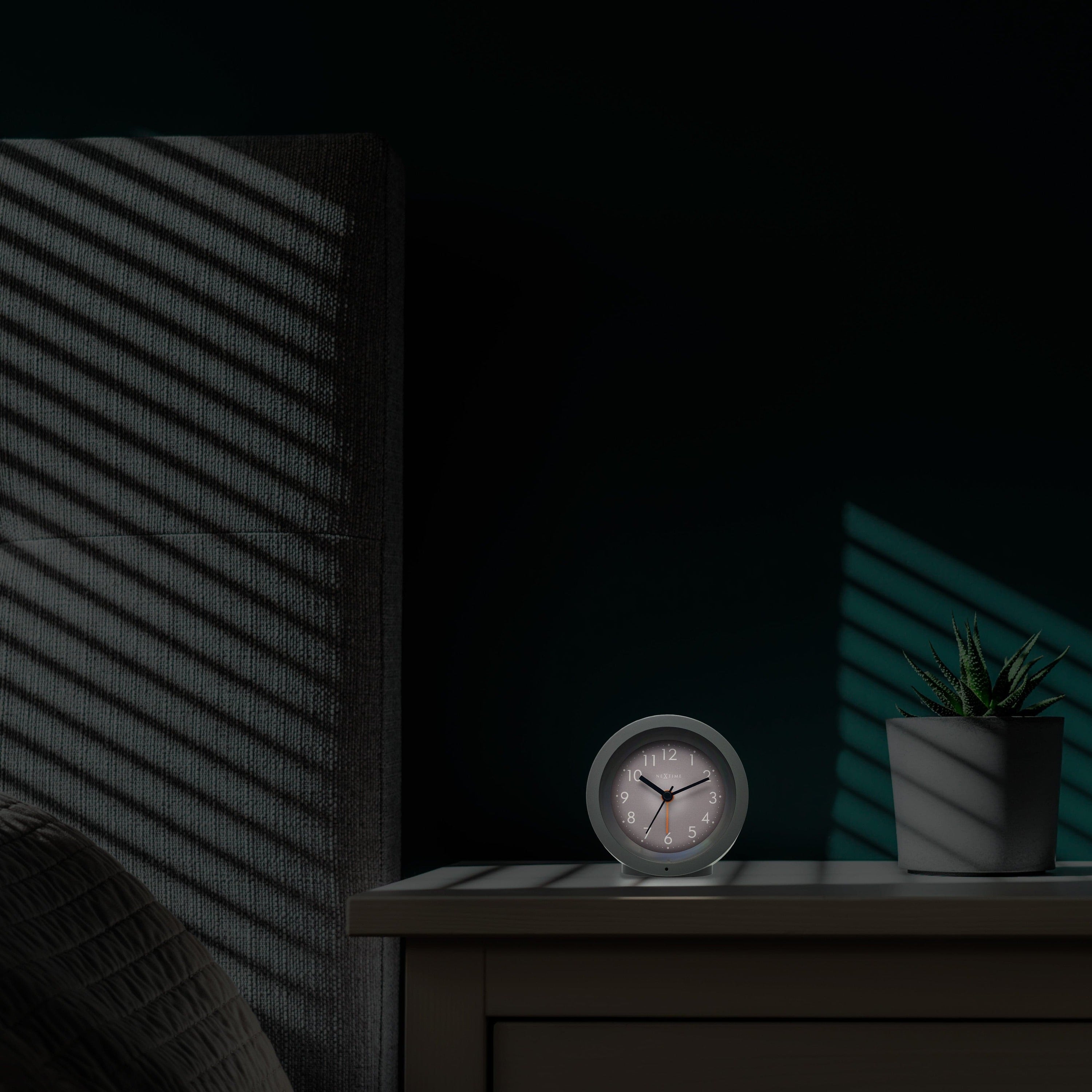 NeXtime - Tafelwekker Ã10,5 cm x 3,6 cm - Stil - Verlicht Wijzerplaat