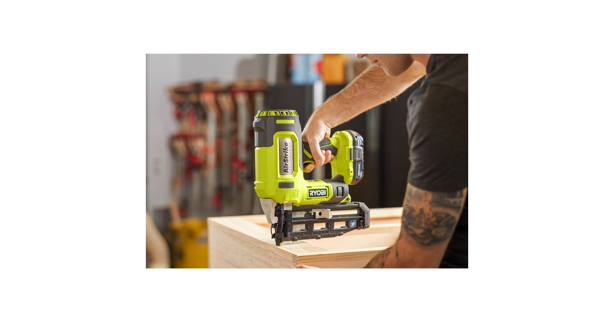 RyobiONE+ 18V Accu 16G Tacker R16GN18-0 spijkerpistool  (Groen/zwart, Accu en lader niet inbegrepen)
