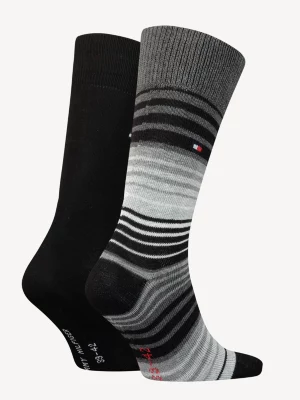 Pacote com 2 pares de meias clássicas listradas