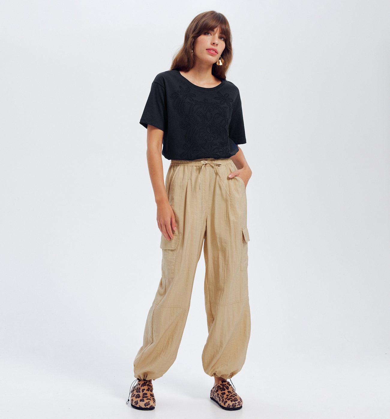 T-shirt brodé Femme - Noir
