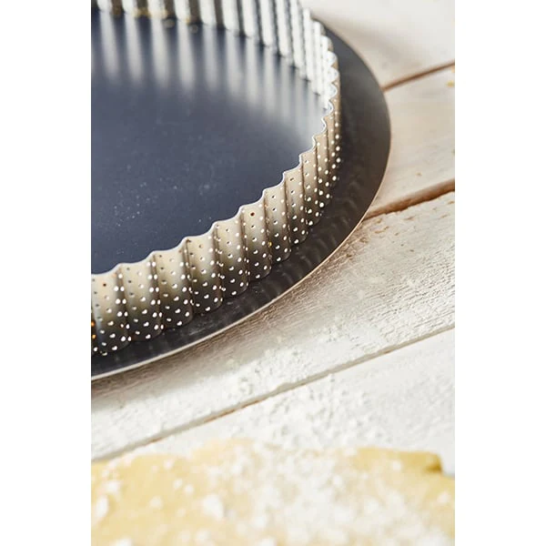 Cercle à tarte perforé cannelé acier inoxydable 20 cm De Buyer