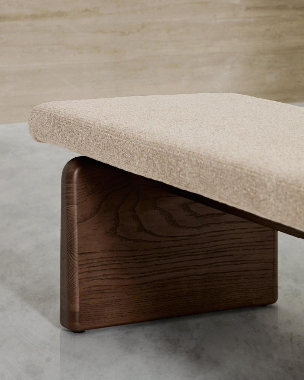 Kave Home Topaz bankje walnoot, beige chenille
