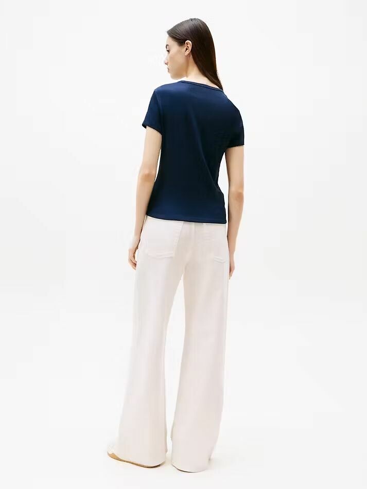TOMMY JEANS<br>Camiseta com gola redonda e mangas curtas