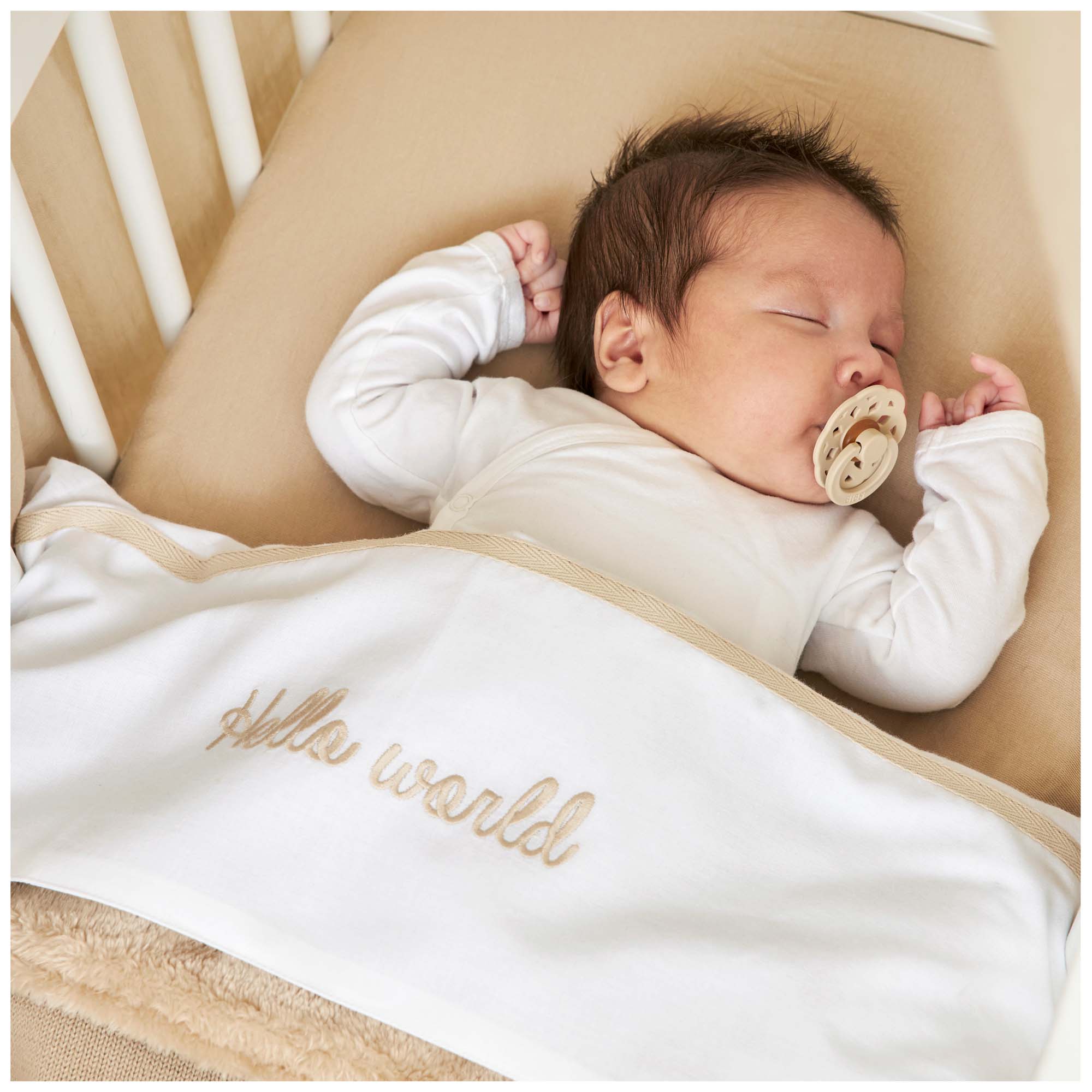 Meyco wieglaken Hello World wit