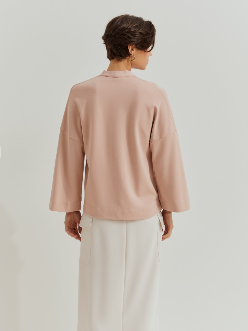 Camisola decote em V com bordado