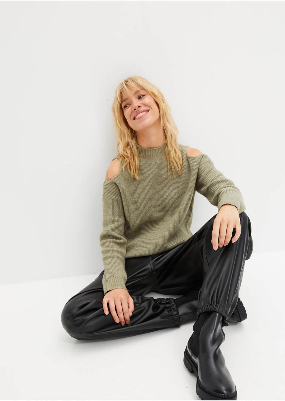 Pull à découpes