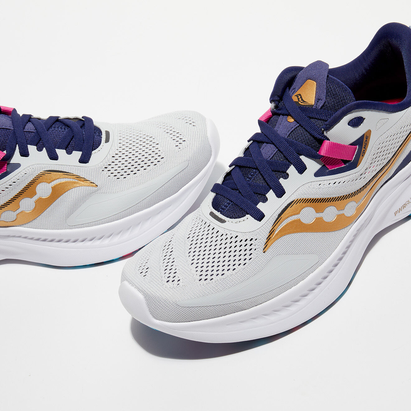 Saucony Baskets Guide 15 blanc/bleu/doré