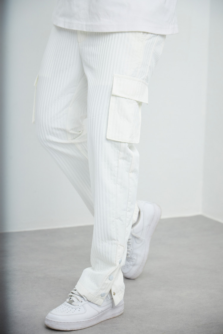 Pantalon blanc à poches plissé