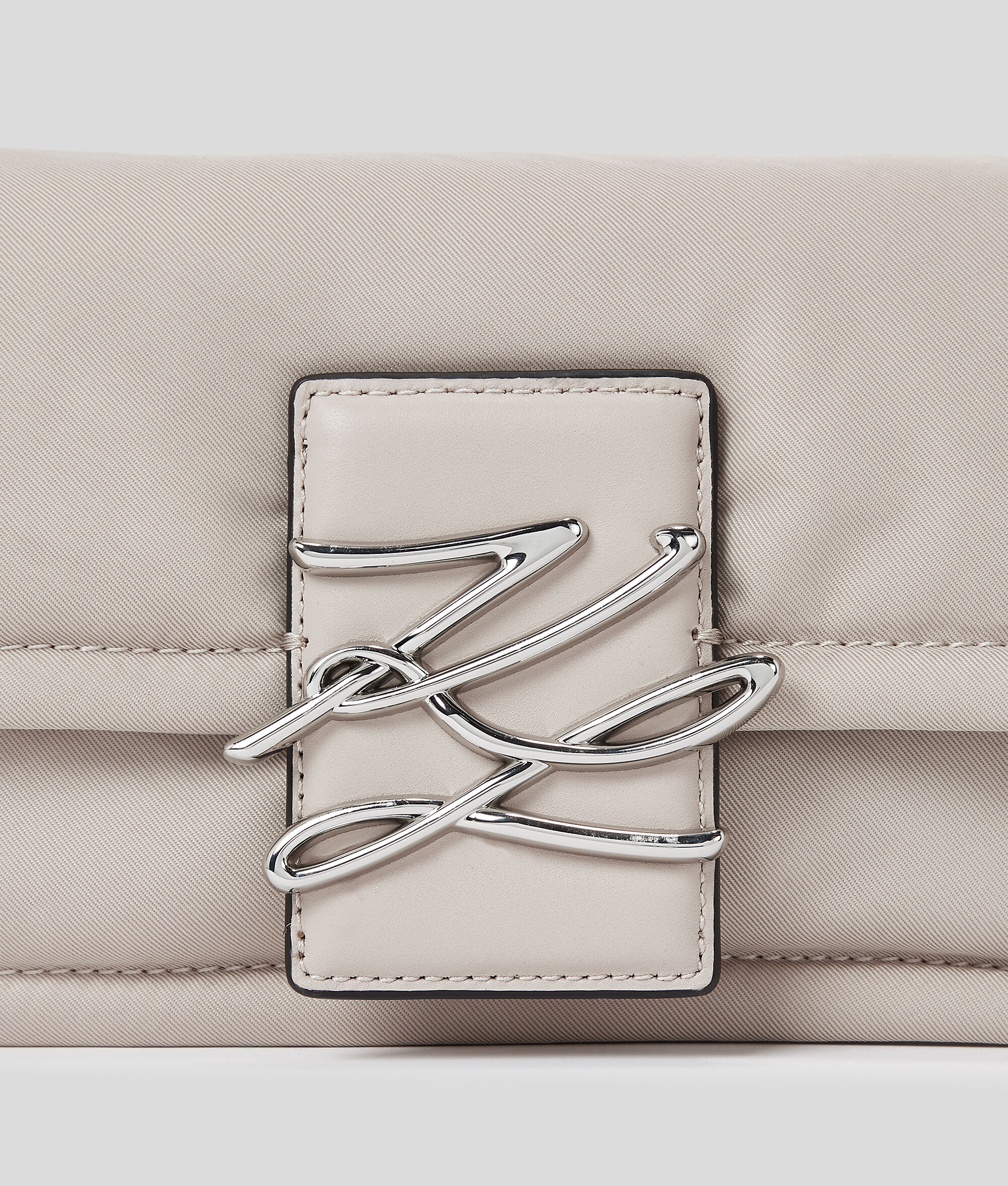 SAC BAGUETTE EN NYLON K/AUTOGRAPH SOFT