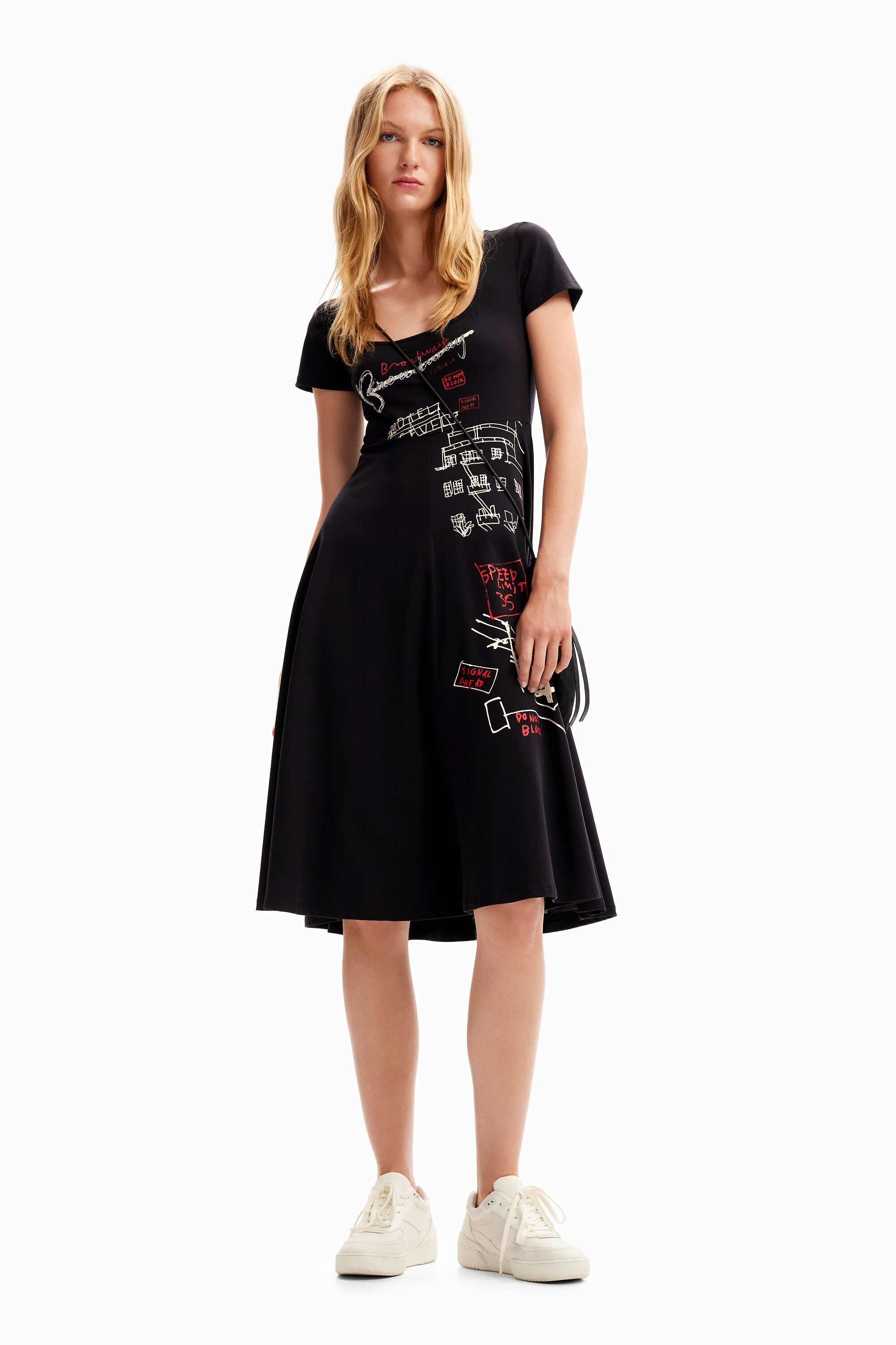 Robe courte arty