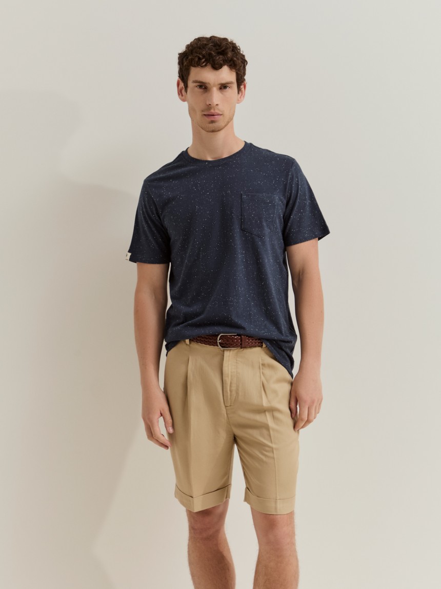 T-shirt em algodão com bolso