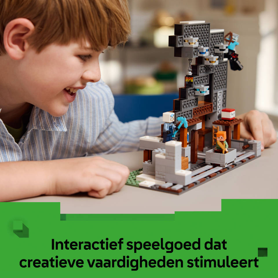 LEGO Minecraft de pikhouweelmijn 21277