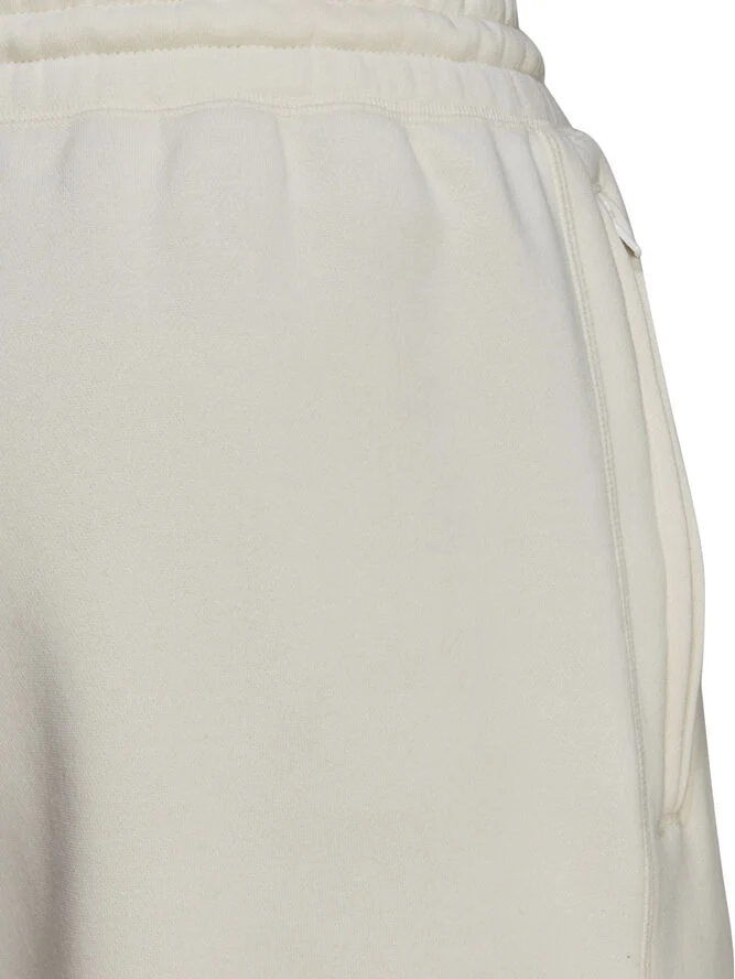 adidas Adicolor Clean Classics 3-Stripes shorts Gul