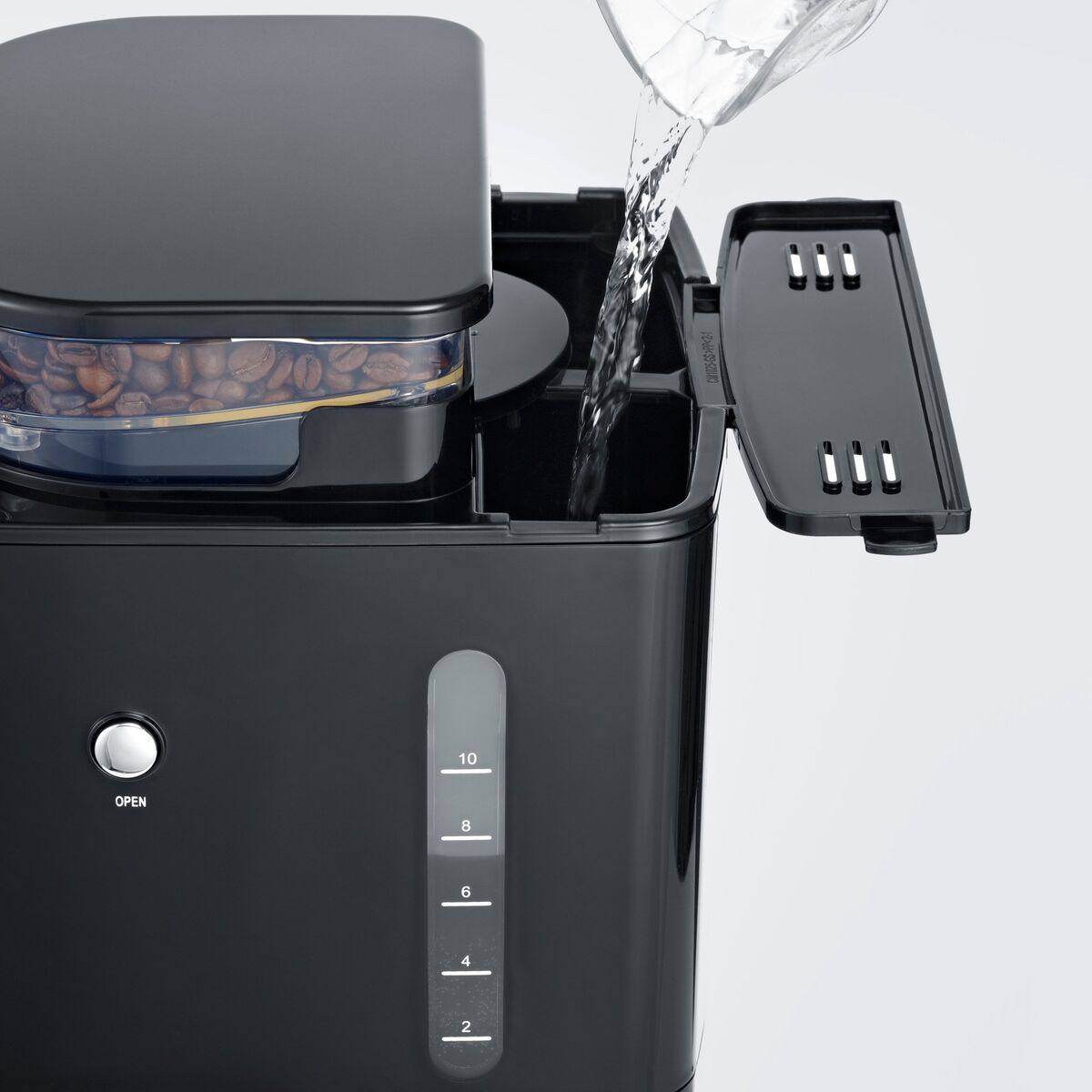 KA4813 kaffetrakter med innebygd kvern, touch display