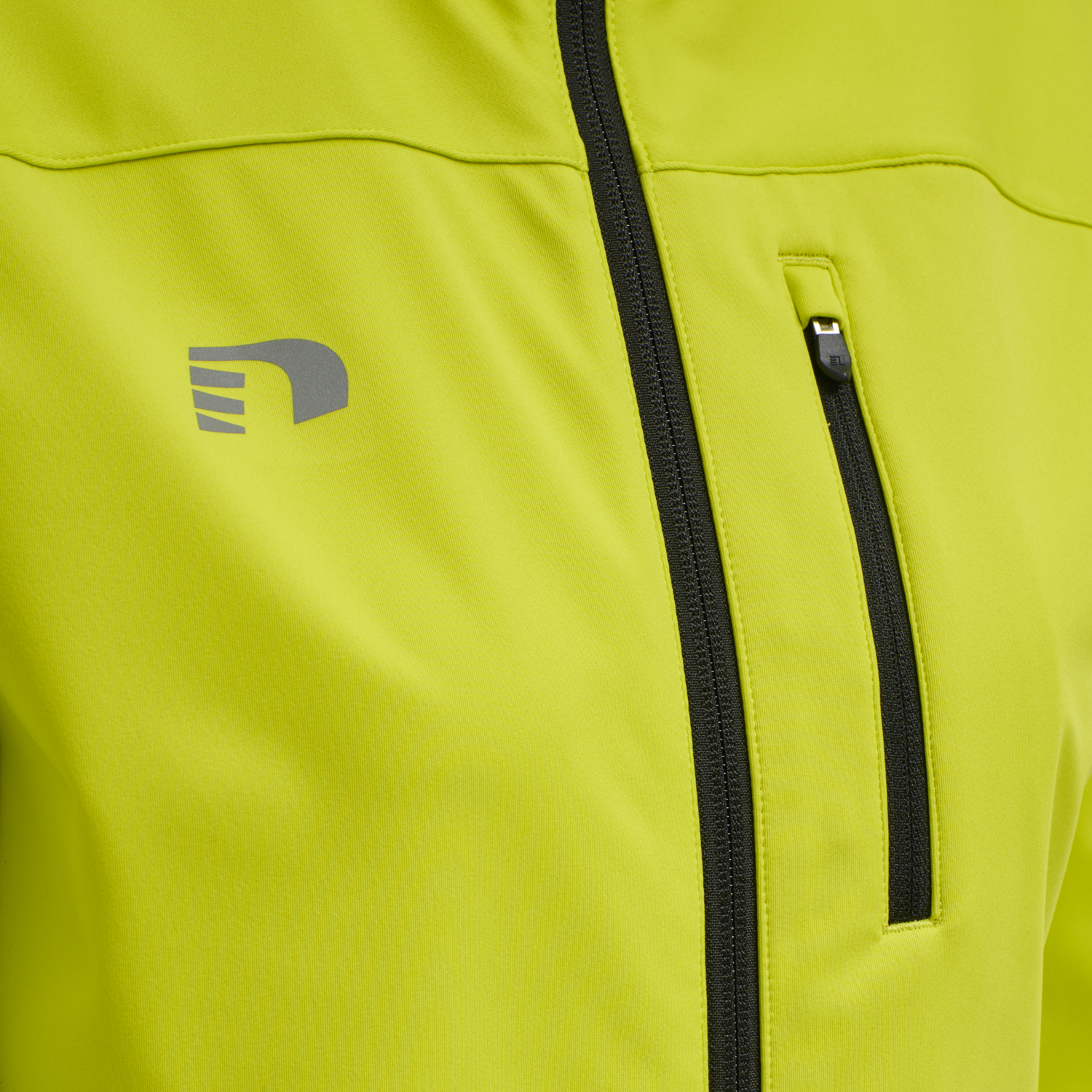 WOMEN CORE CROSS JACKET