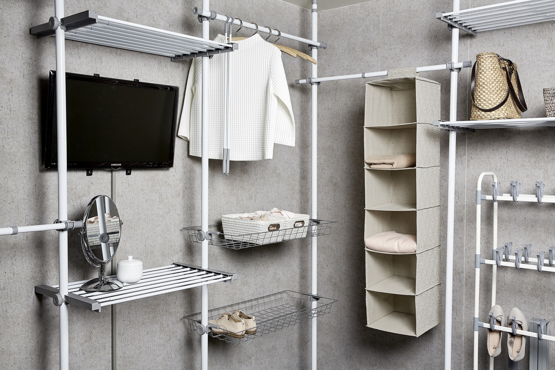 WENKO Teleskopregal »Modell Herkules Duo« zum Klemmen ohne Bohren, verstellbar, mit 3 Kleiderstangen & 2 Körben