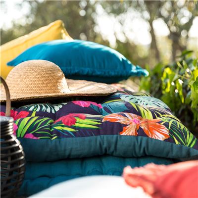 Futon motif exotique