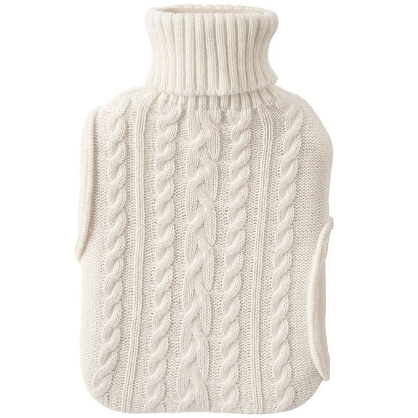 Varmeflaske med koselig strikket beige trekk