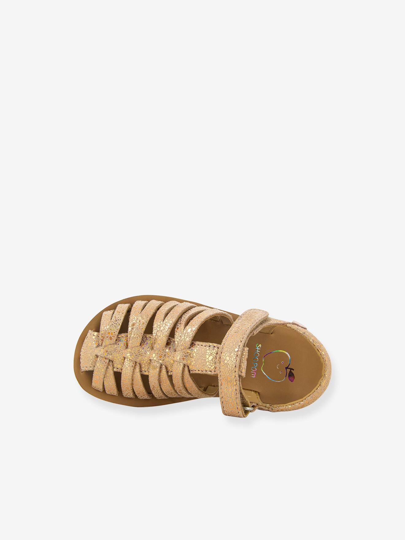 Sandálias infantis SHOO POM® Goa com detalhes em cobre iridescente.