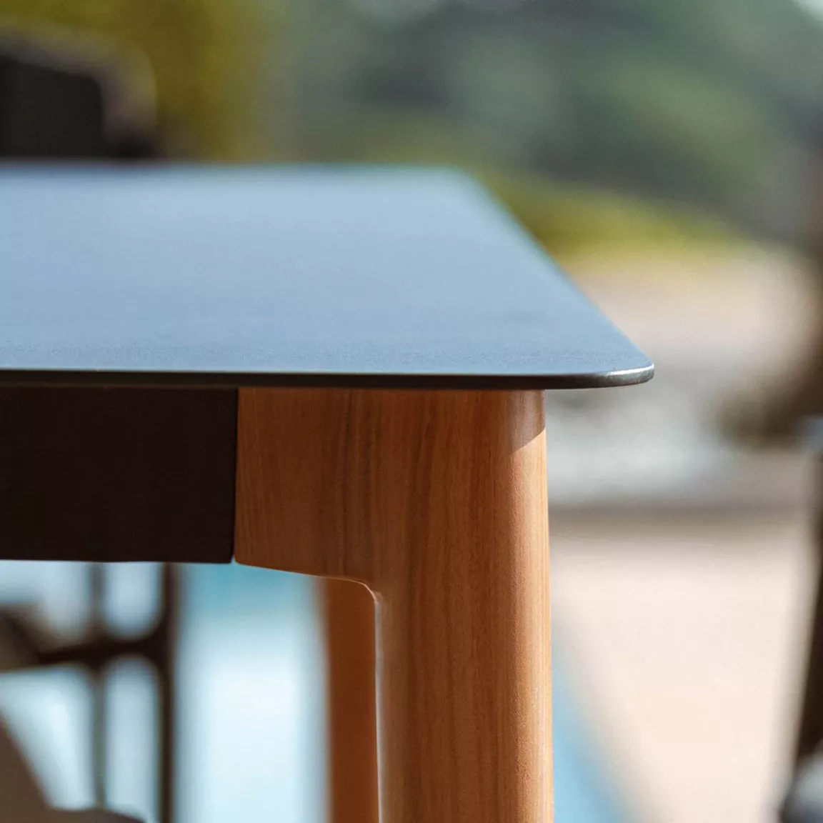 Table de jardin carrée en aluminium 2 places (76 x 76 cm) Monte Carlo Gris anthracite