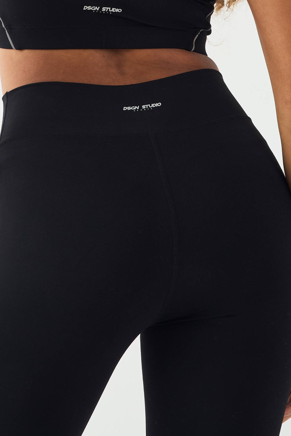 Legging de Sport Ultra Sculptant à Liserés Réfléchissants DSGN Studio