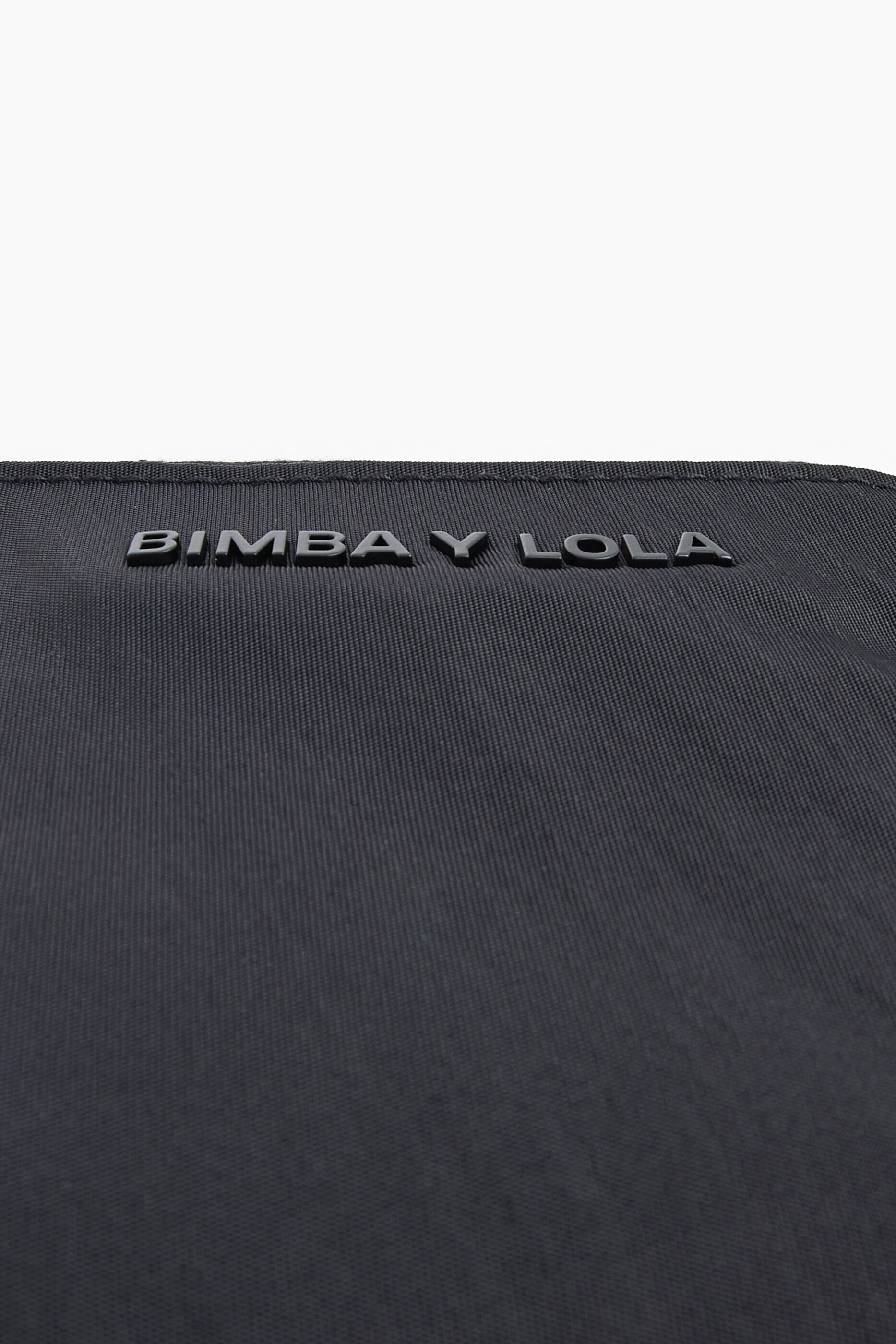 Carteira curva tamanho P em nylon preto