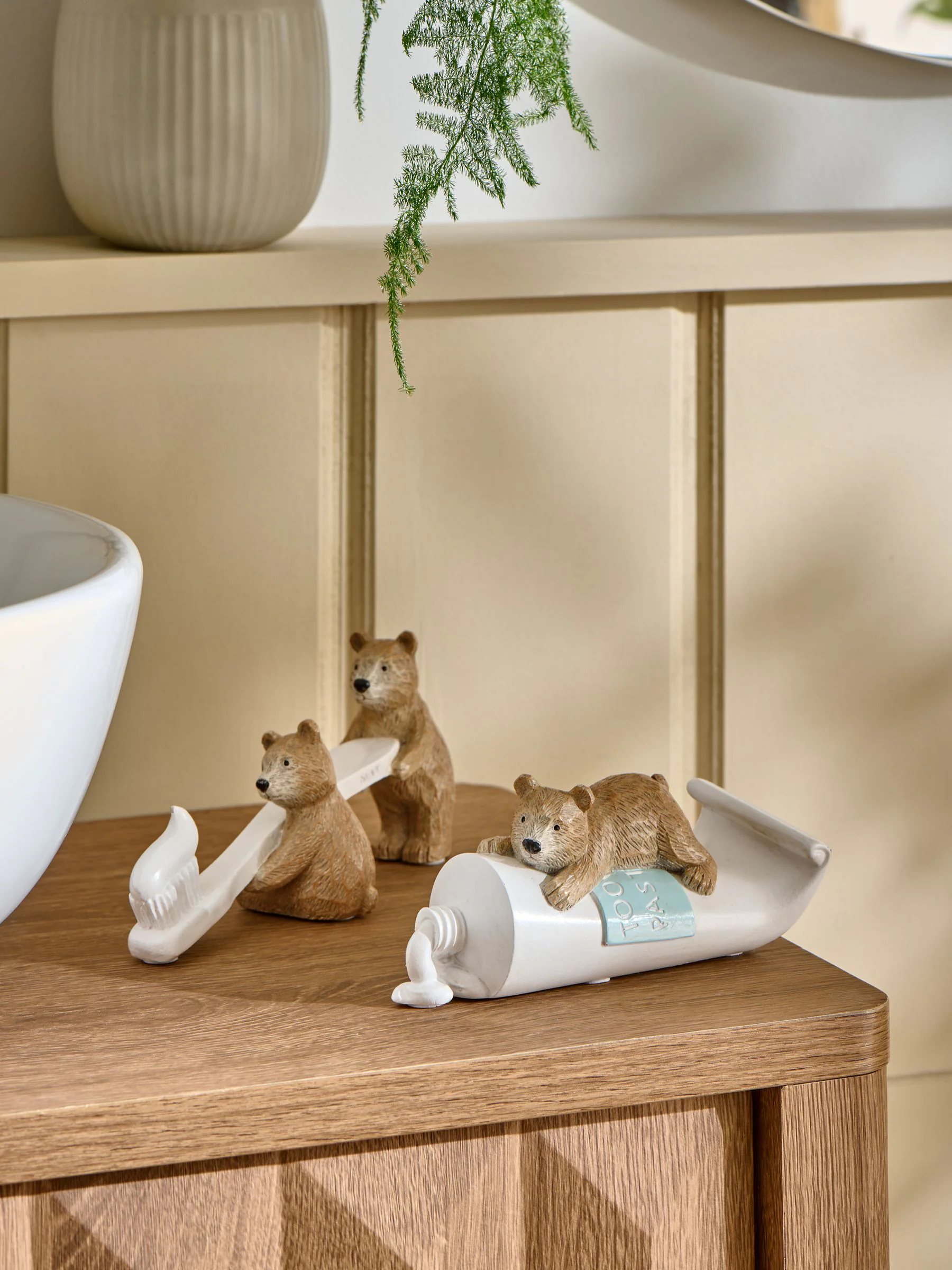 Set of 2 Bertie Bear Bathroom Ornaments