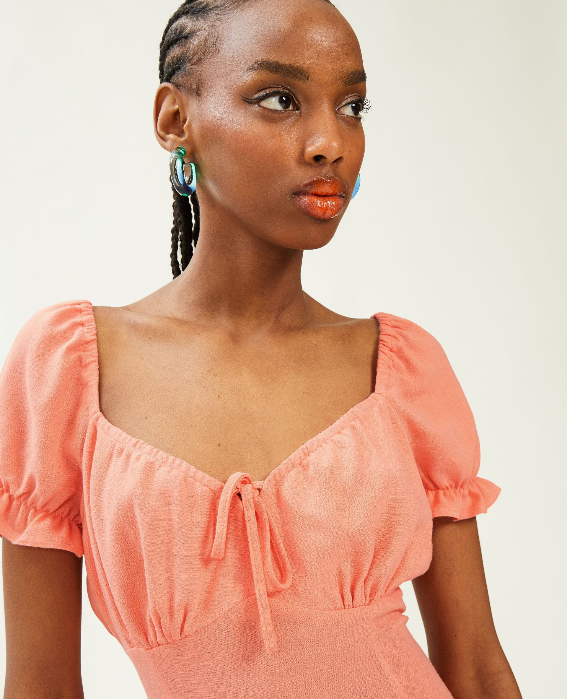 Robe courte dos-nu avec laçage - Rose
