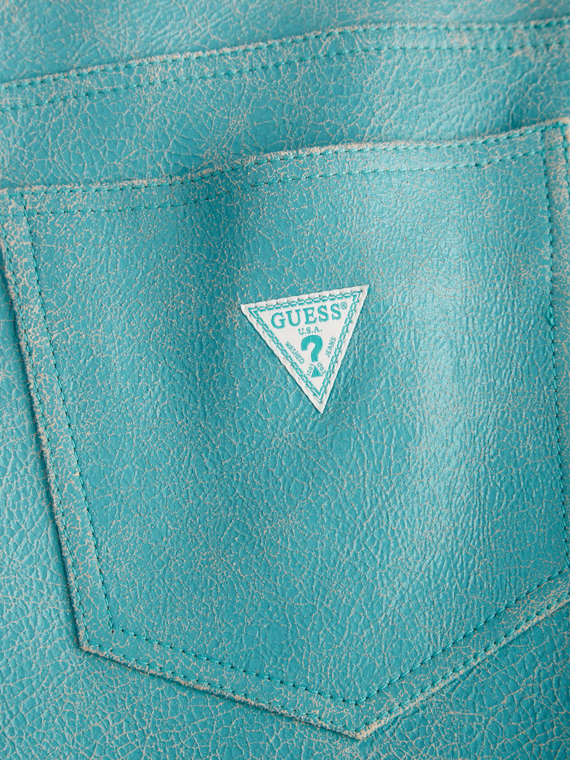 Shorts de couro rachado
