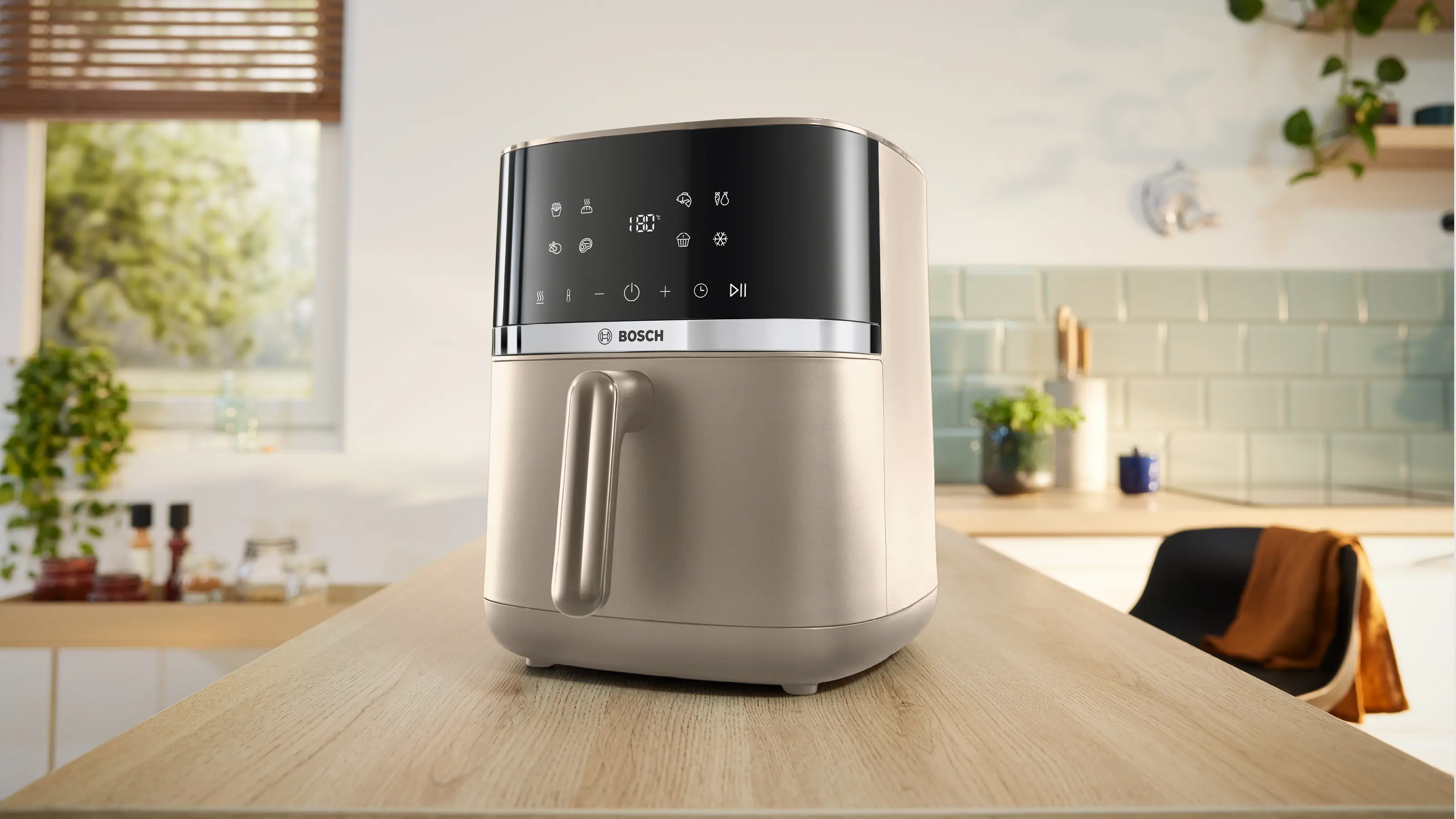 Serie 4 Air Fryer dark cream