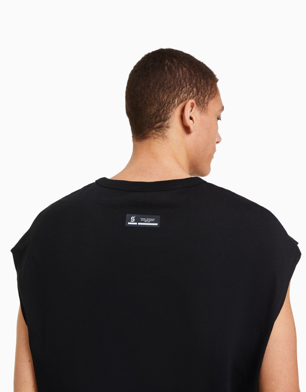 Camiseta oversized sem mangas