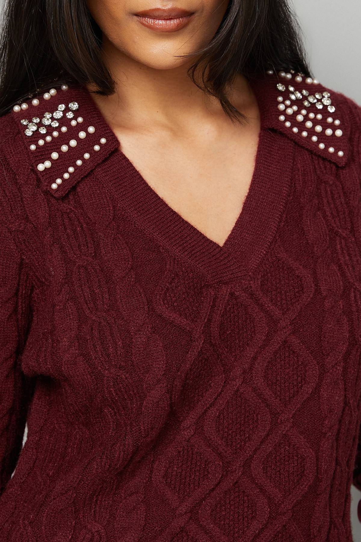 Wallis synthétiquell Col Polo Orné de Torsades Petite Taille