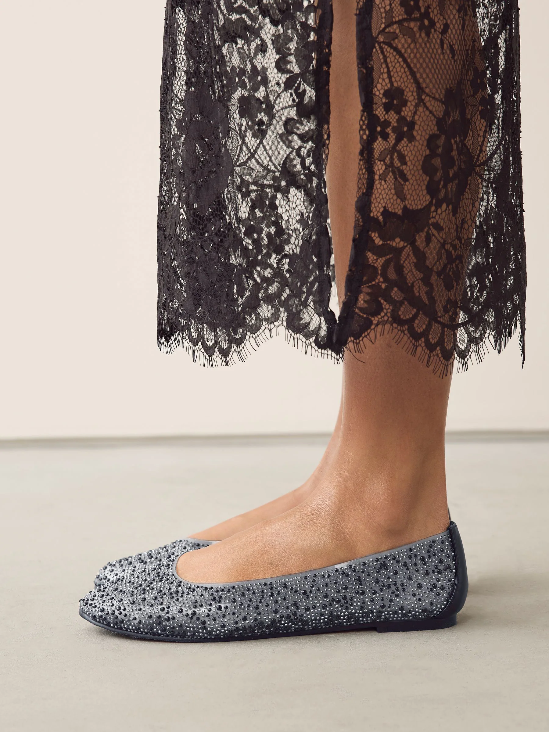 Zwart - Round Toe Jewel Vinyl Ballerinas