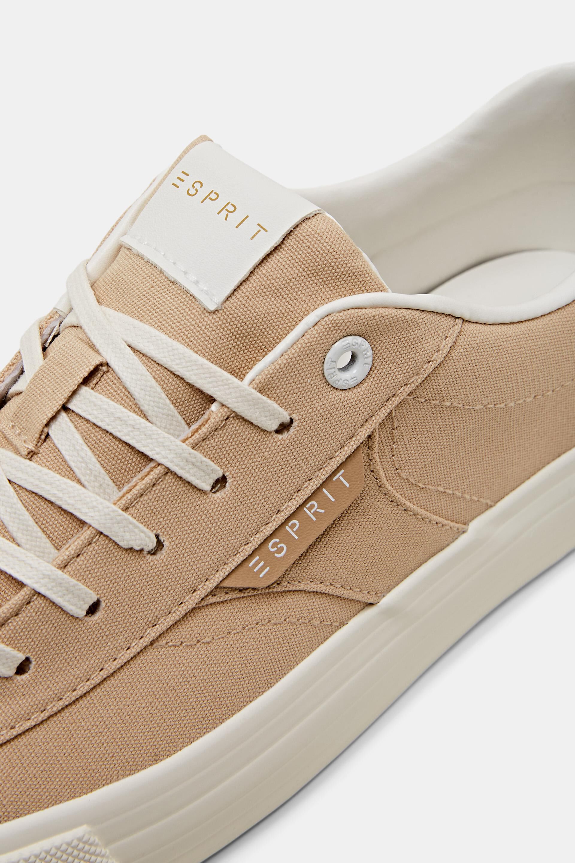 Sneakers en toile dotées d’une semelle à plateau