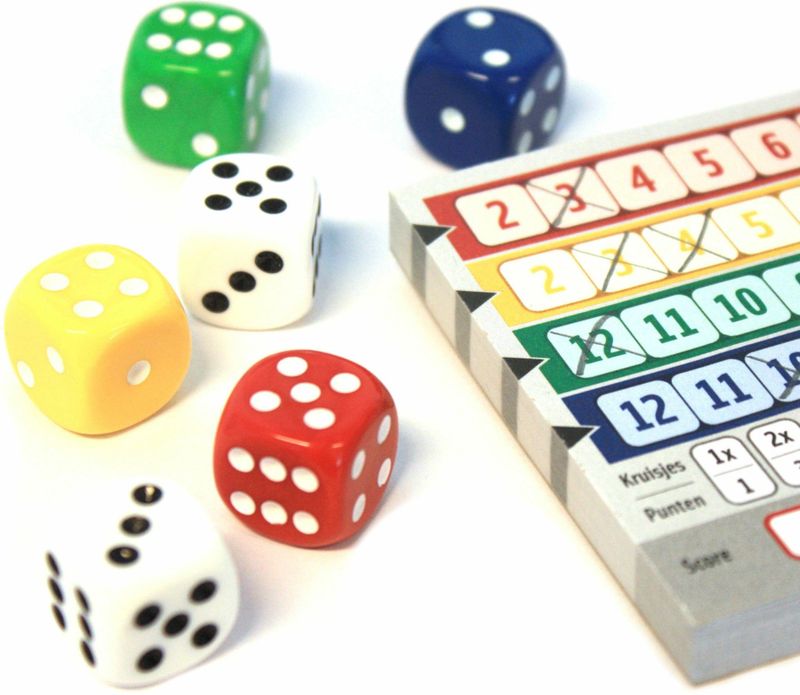 White Goblin Games - Qwixx - Dobbelspel - Multicolor - Houten Dobbelstenen
