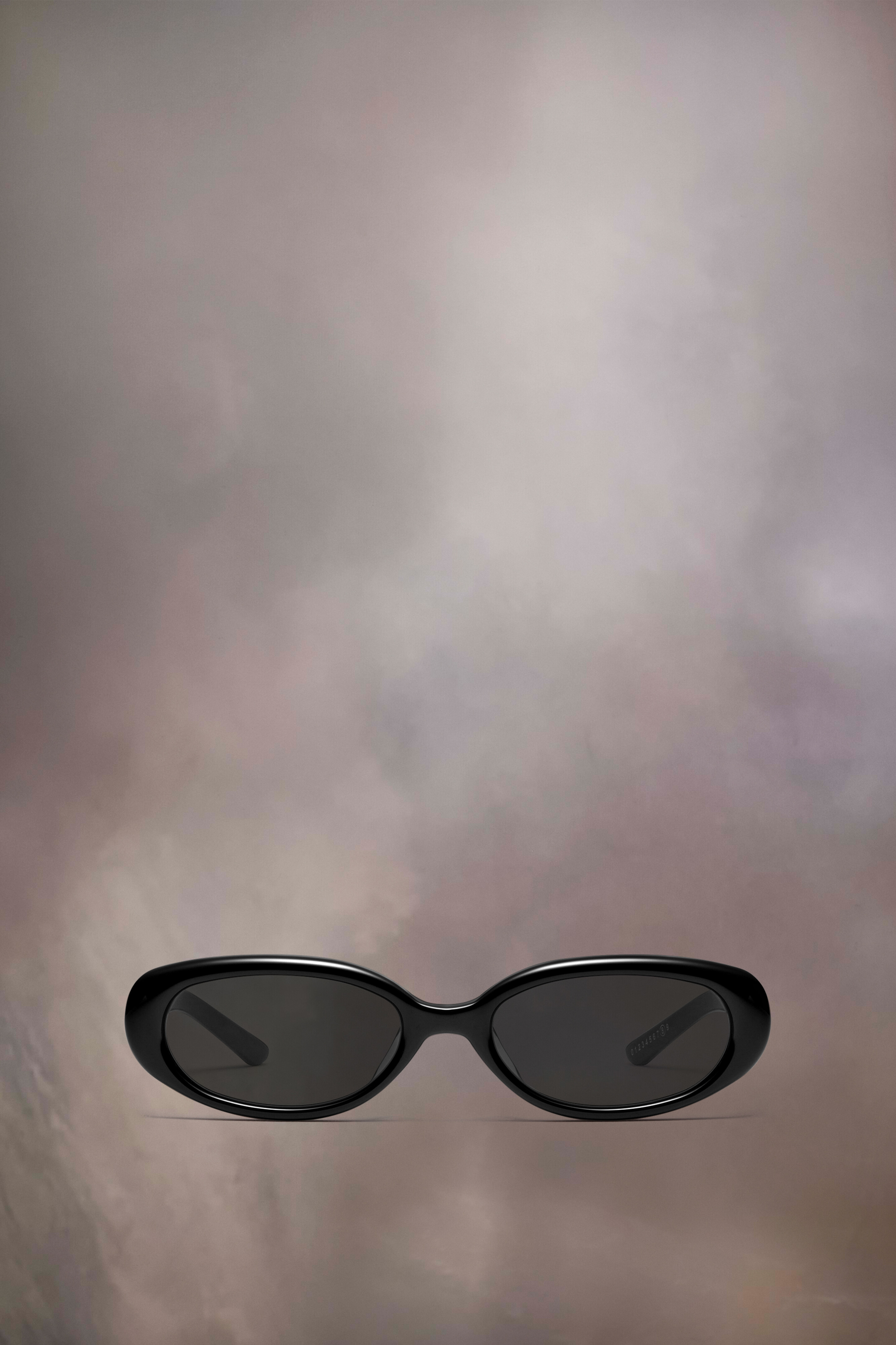 Lunettes de soleil ovales minimalistes x Gentle Monster​