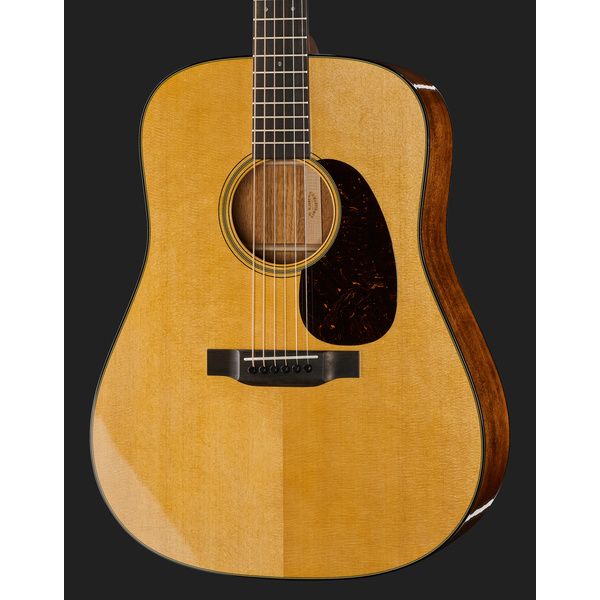 Martin Guitar D-18