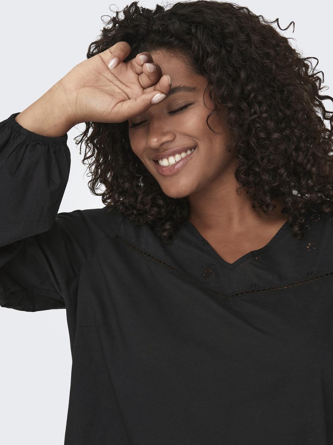 CARCHALINOS Top Black