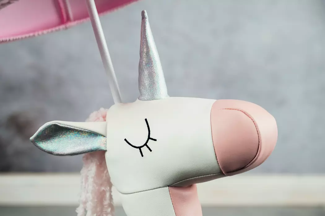 LED-Stehlampe Bonita das Einhorn