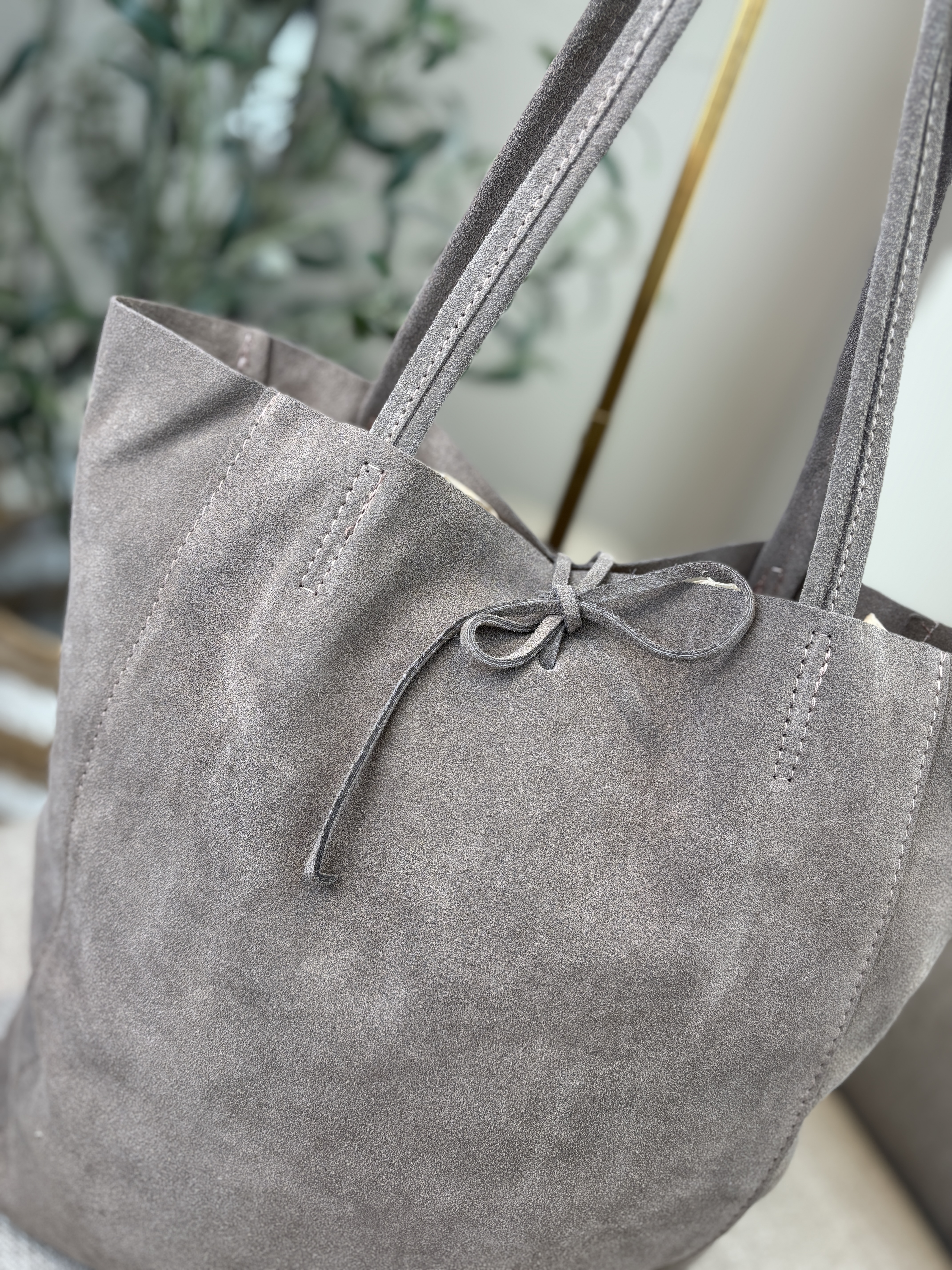 Mia Shopper - Suede Taupe