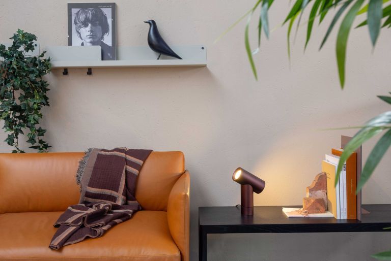 Muuto Outline bank 3-zits Remix 163, onderstel zwart