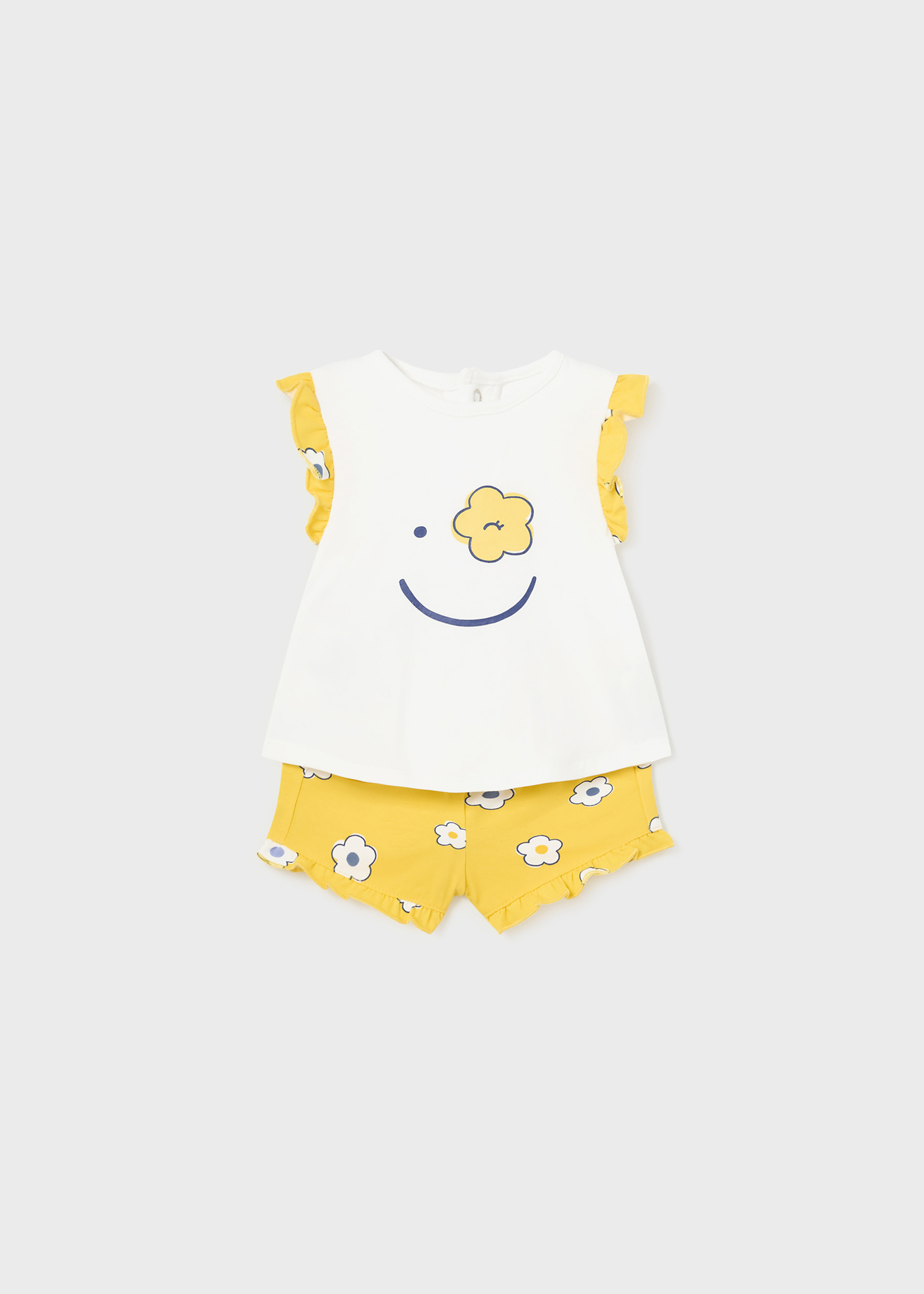 Conjunto de 4 peças em algodão sustentável para recém-nascidos.