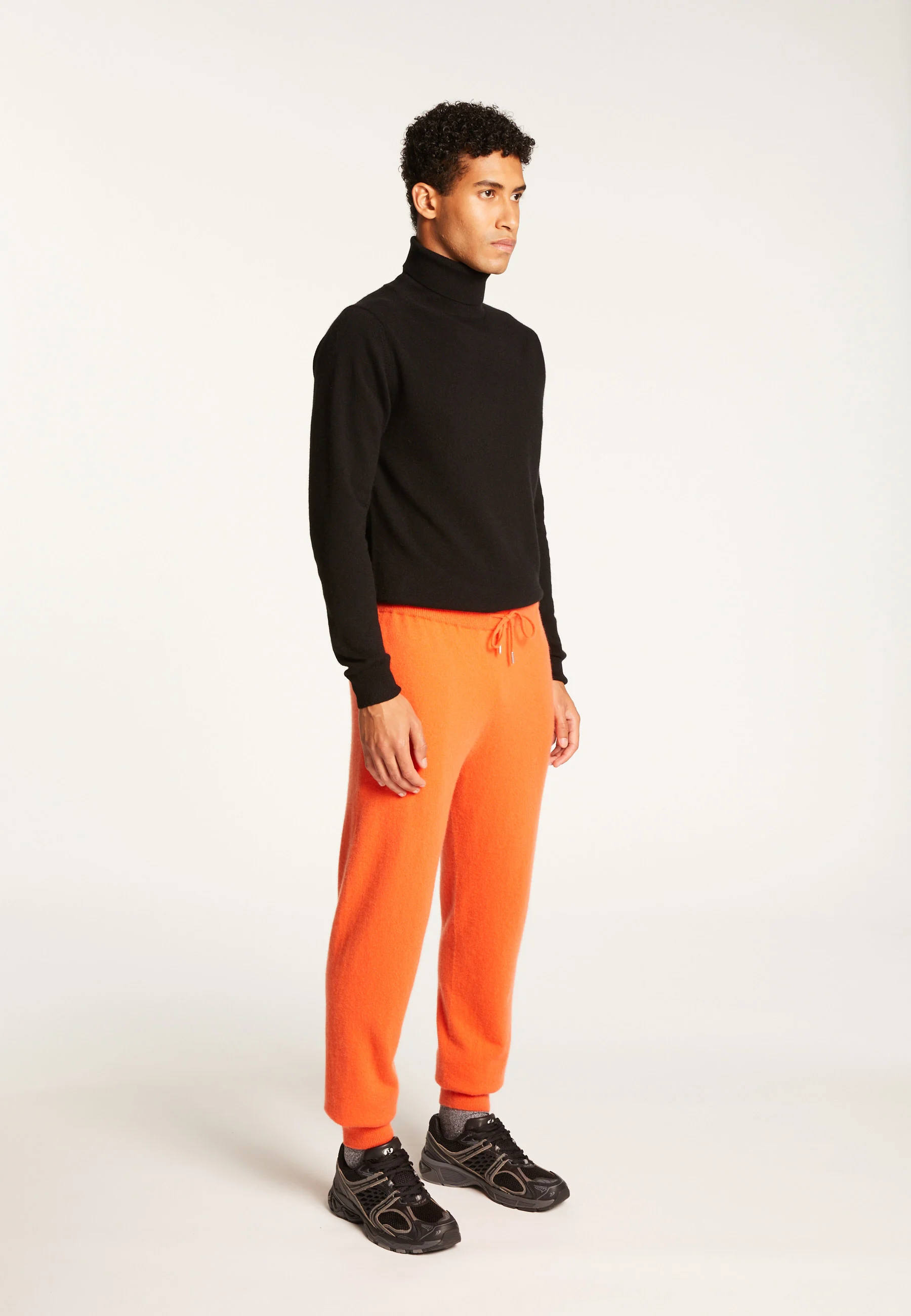 EMERYAH24 - Pantalon en cachemire | Orange