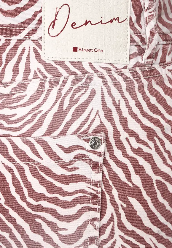 Casual Fit Printhose in 7/8 - foxy red aop wash