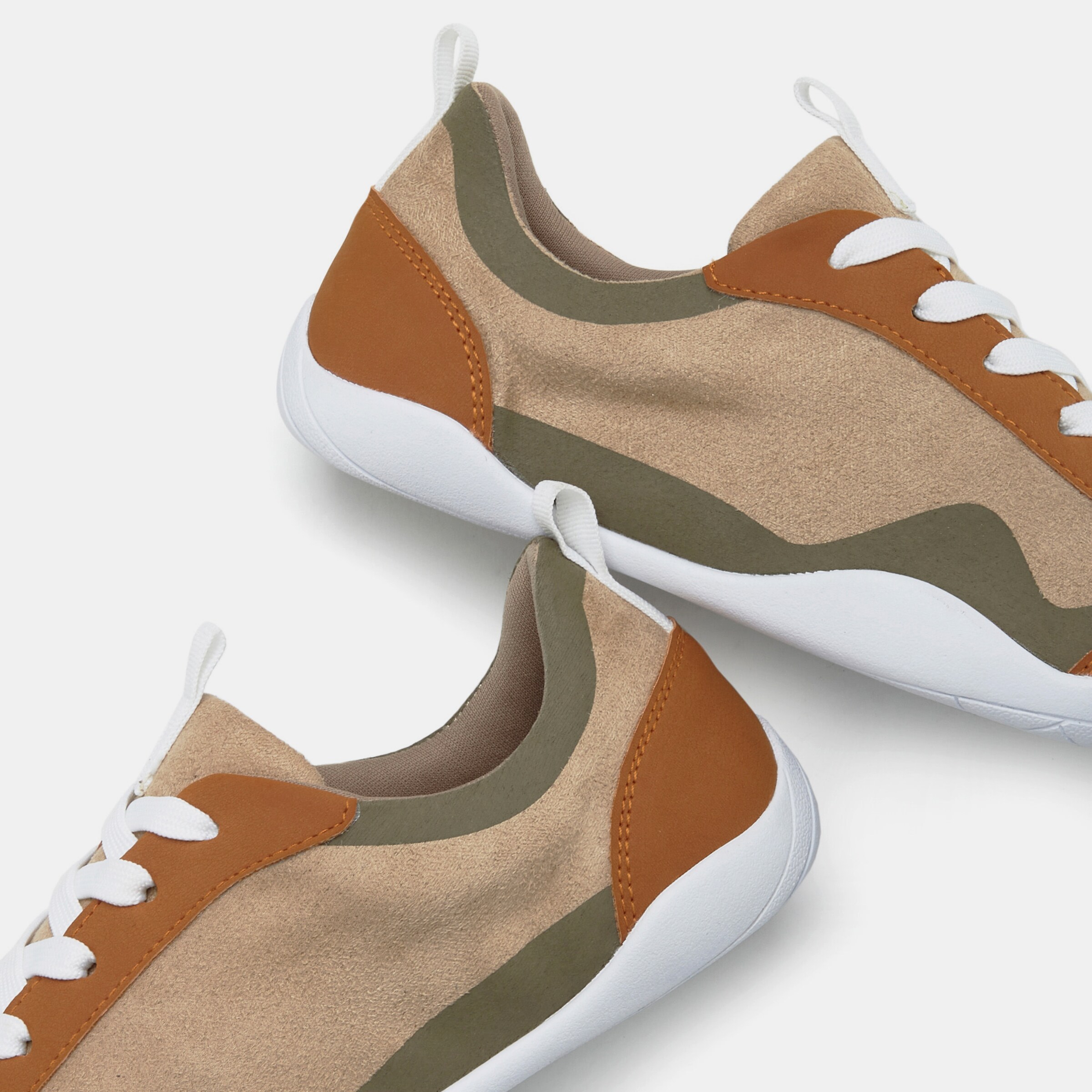 Sneaker