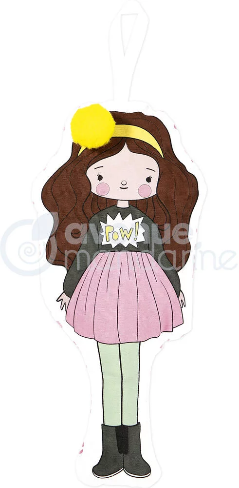 POUPEE A PEINDRE CLARA